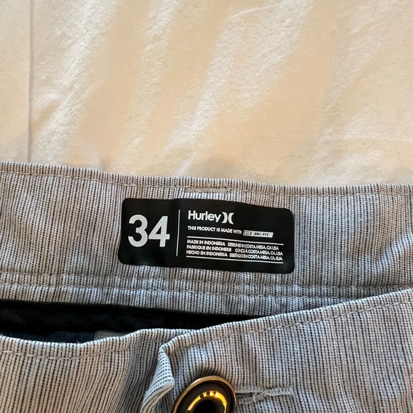 Men’s Hurley Shorts - Picture 2 of 4